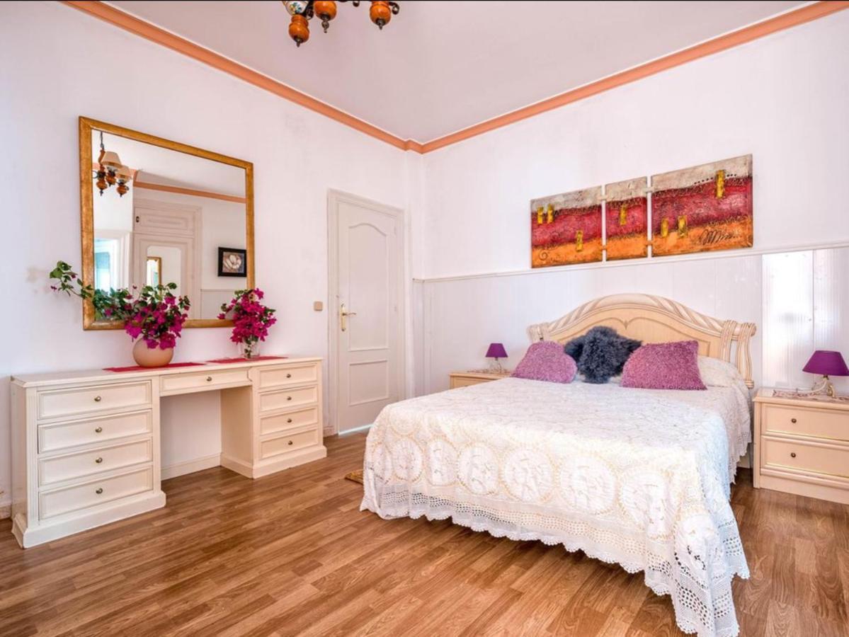 Villa Charming In With Private Pool *